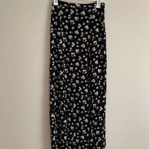 Floral M Slit Maxi Skirt
